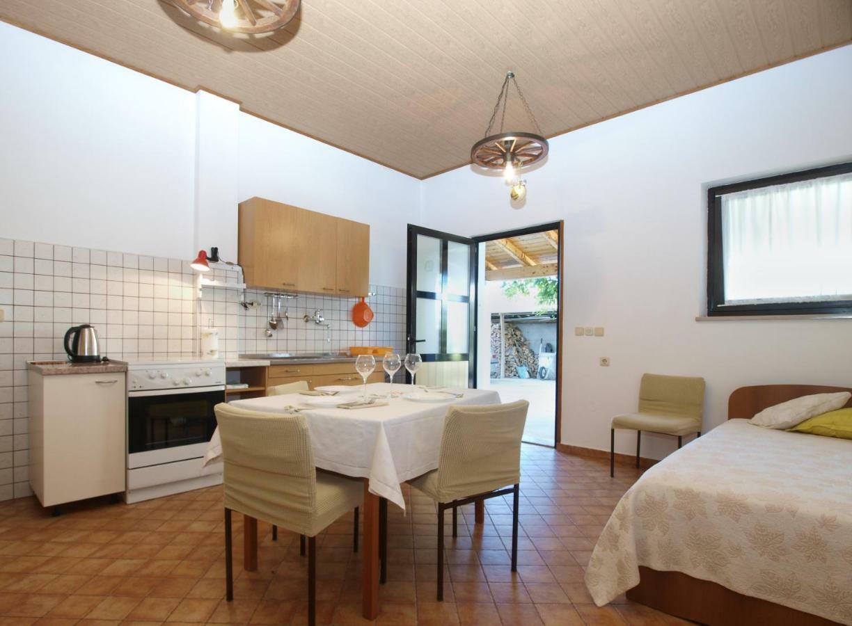 Apartments Boris 1965 Πούλα Εξωτερικό φωτογραφία