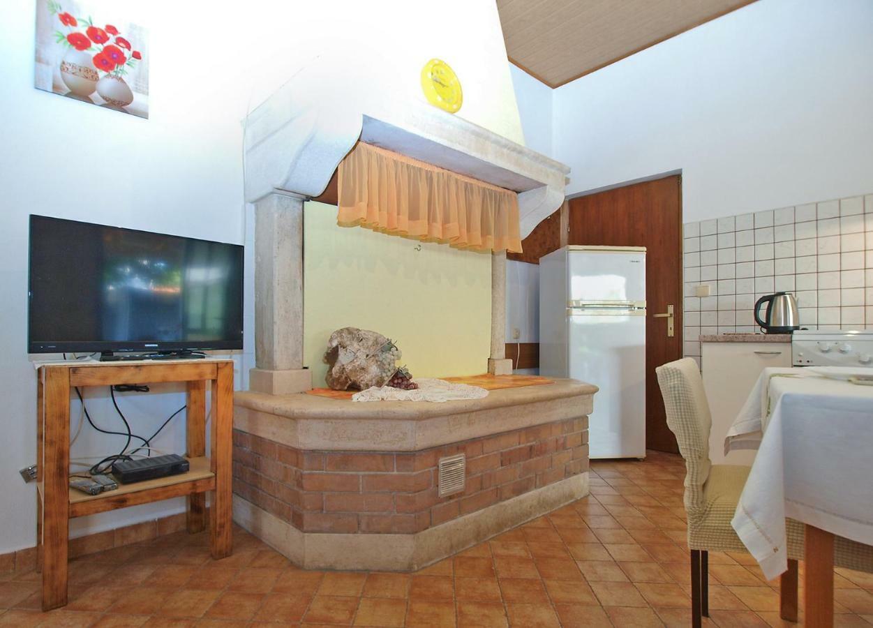 Apartments Boris 1965 Πούλα Εξωτερικό φωτογραφία